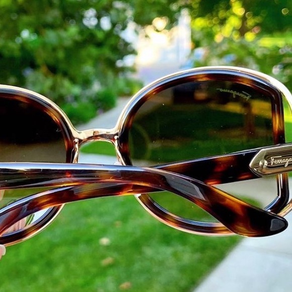 FERRAGAMO New Tortoise ‘Buckle’ Sunglasses AUTHNTC main image 5